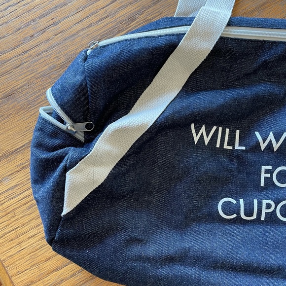 Private Party Will Work Out For Cupcakes Gym Bag - Picture 4 of 6